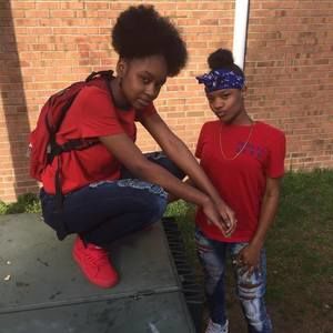 Meet your Posher, Ebony